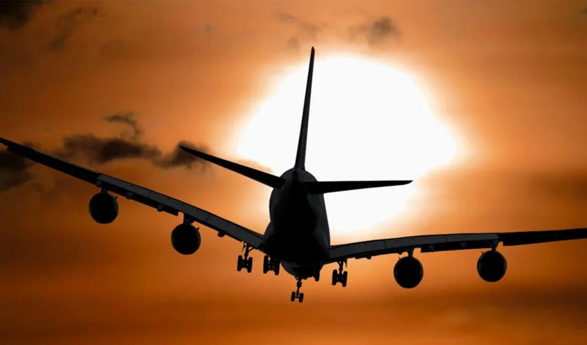 US Orders 10% Flight Reduction Amid Ongoing Government Shutdown