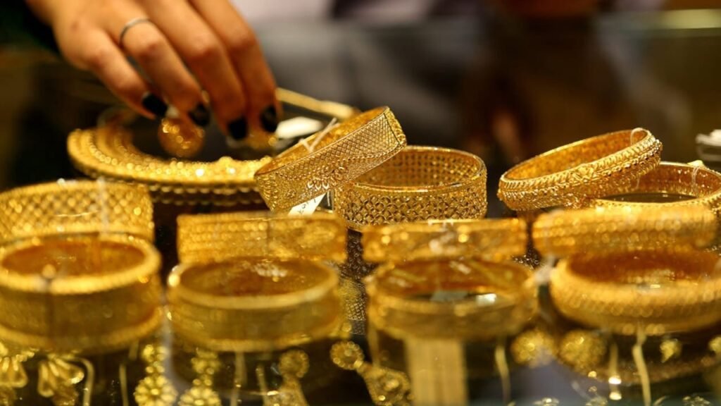 Jeweller Escapes with 20kg Gold from Lahore’s Ichhra Market Lahore Ichhra gold theft