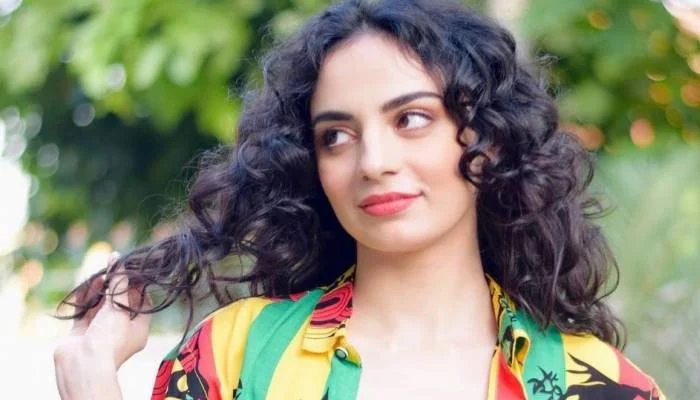 Mehar Bano channels Disney’s Jasmine in new dance video on Instagram Mehar Bano stuns fans with a Jasmine-inspired dance video on Instagram, showcasing creative styling and choreographed performance