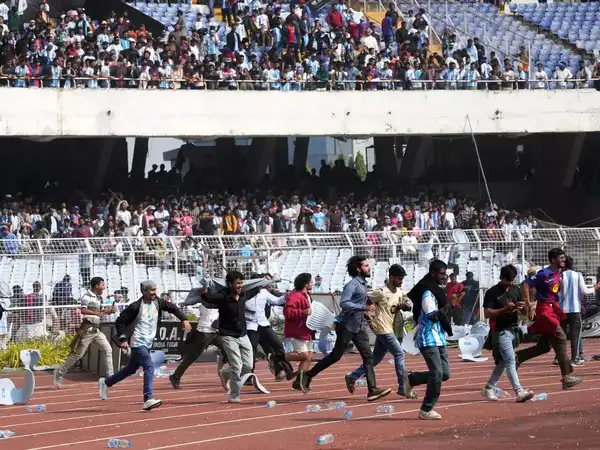 Chaos at Kolkata Stadium as Fans Protest During Lionel Messi’s Brief Visit to Salt Lake