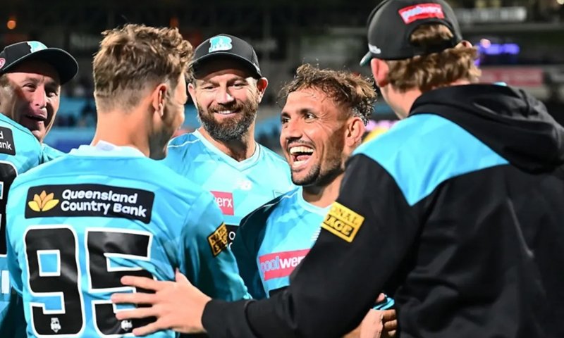 What a Finish! Zaman Khan’s Last-Over Heroics Keep Heat Alive zaman khan