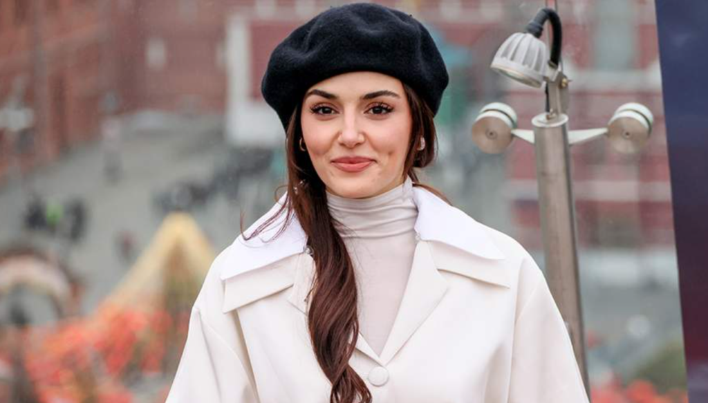 Turkish Actress Hande Erçel Detained in Istanbul Drug Investigation Hande Erçel