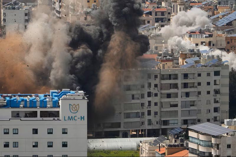 Trump Pushes to Expand Ceasefire Talks to Lebanon Amid Rising Regional Tensions