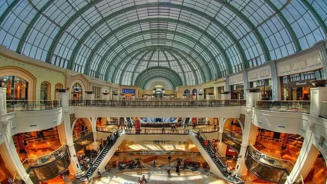 Iran Conflict Sends Shockwaves Through UAE Luxury Retail as Dubai, Abu Dhabi Sales Plunge