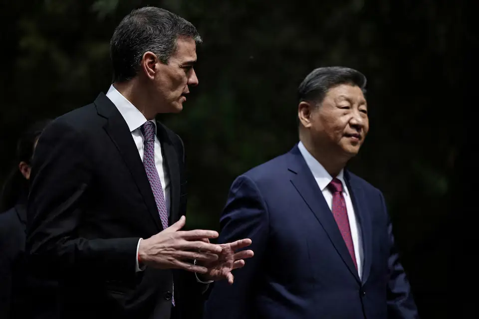 Watch Xi Jinping’s loud and clear warning for the US over the Hormuz blockade Chinese President Xi Jinping made it clear today that China will not tolerate any pressure about the blockade of the Strait of Hormuz.