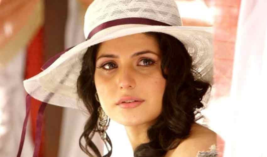 Zareen Khan’s mother passes away after a prolonged illness Zareen Khan mourns her motherโs death after a prolonged illness in Mumbai