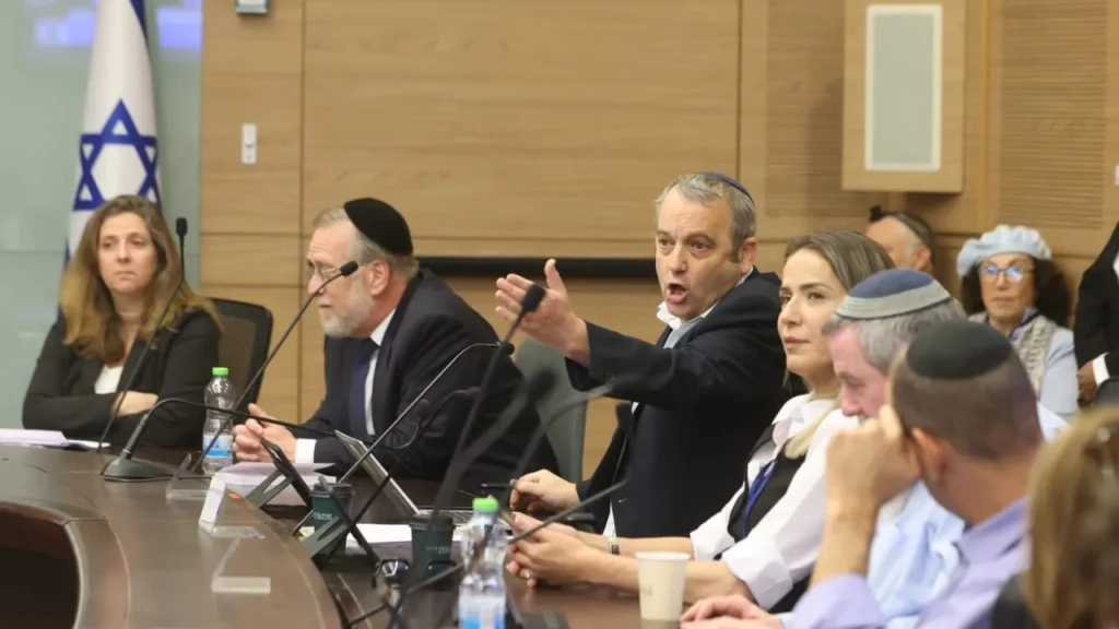 Israeli Coalition Advances Knesset Dissolution Bill Amid Deepening Political Crisis