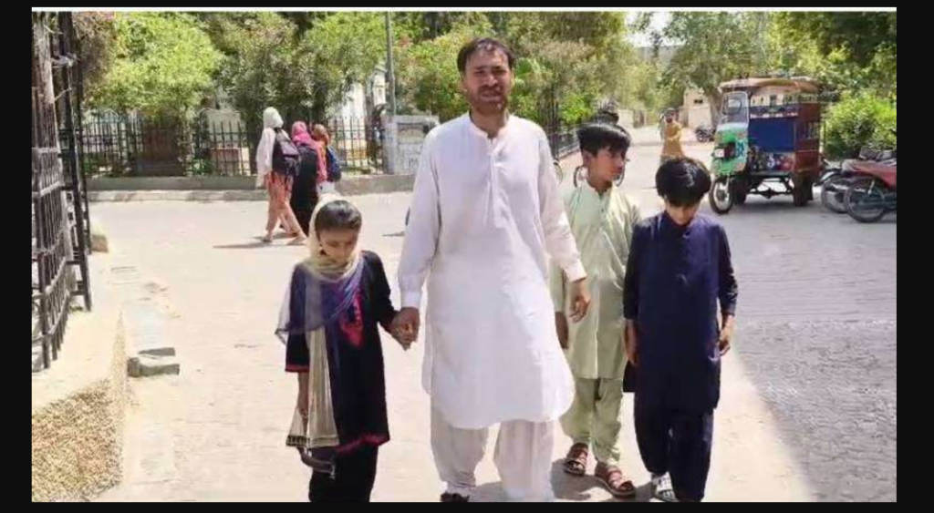 Debt, Desperation, and a Cry for Help: Sindh Man Says He May Sell His Children Sindh man debt crisis