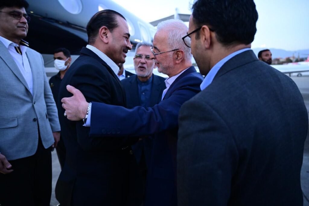 Field Marshal Asim Munir Arrives in Tehran as Pakistan Expands Mediation Efforts in Iran–US Dialogue