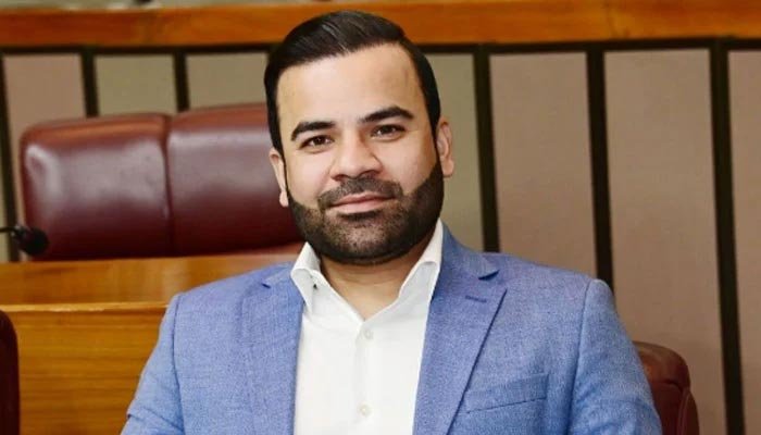 Barrister Aqeel Malik Rejects Claims of 18th Amendment Rollback Amid Constitutional Debate Barrister Aqeel Malik Rejects Claims of 18th Amendment Rollback Amid Constitutional Debate