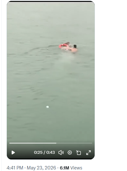 Retired Underwater Soldier Saves Drowning Man in Dramatic Sea Rescue Video Goes Viral Retired underwater soldier saves drowning man in viral sea rescue video showcasing bravery, skill, and swift response during emergency situation.