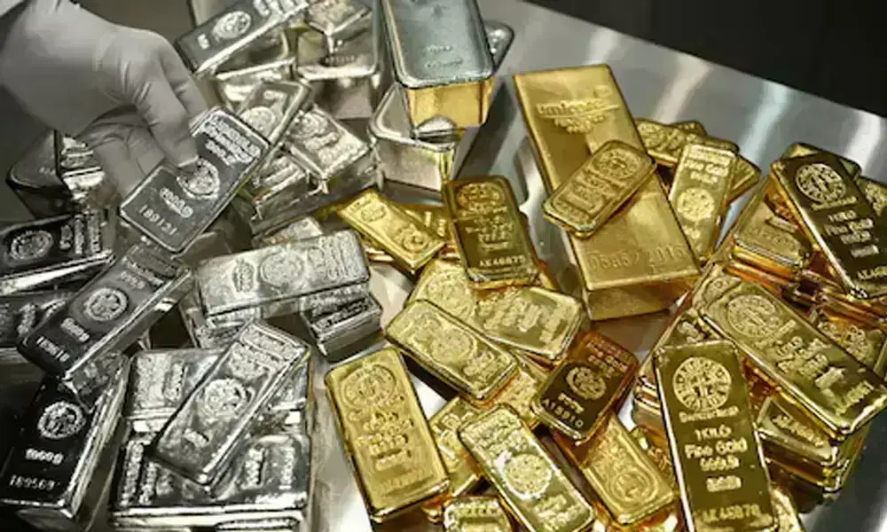 Gold Prices Fall in Pakistan Following Decline in International Market