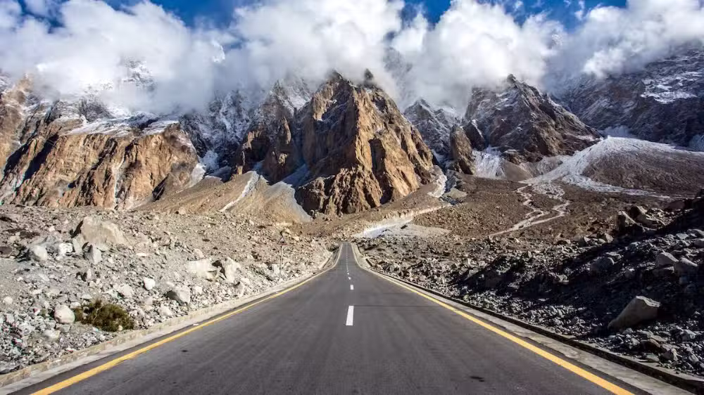 Rain-Induced Landslides Suspend Traffic on Karakoram Highway in Shangla