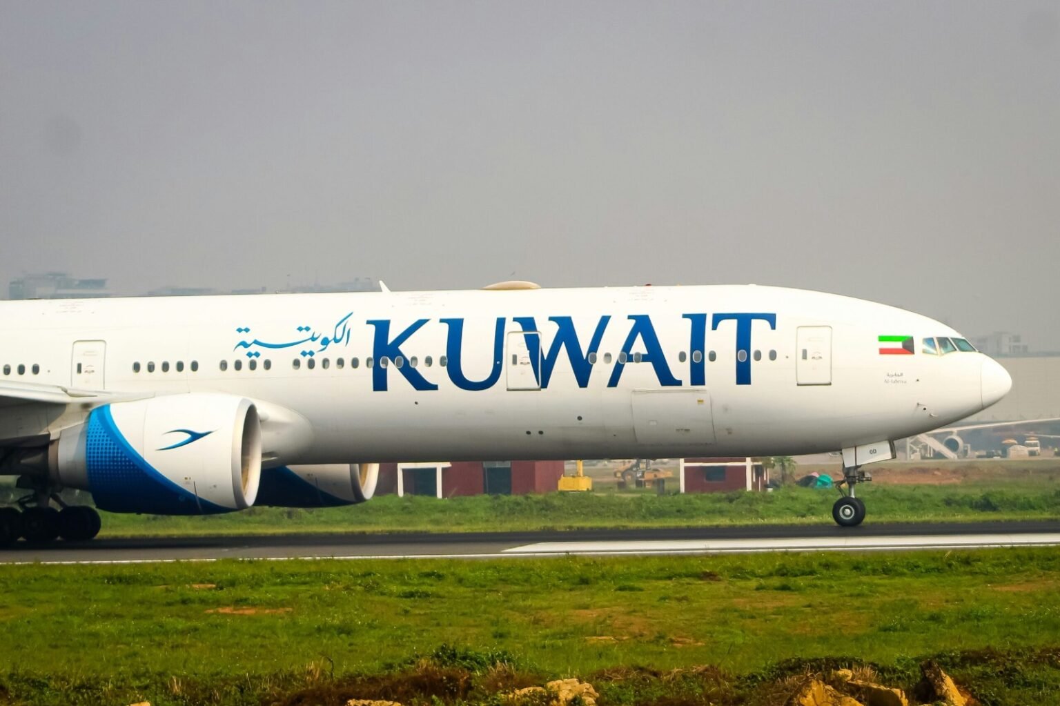 Kuwait restricts Over flight over its airspace; Kuwaiti Aviation Authority issues NOTAM for carriers