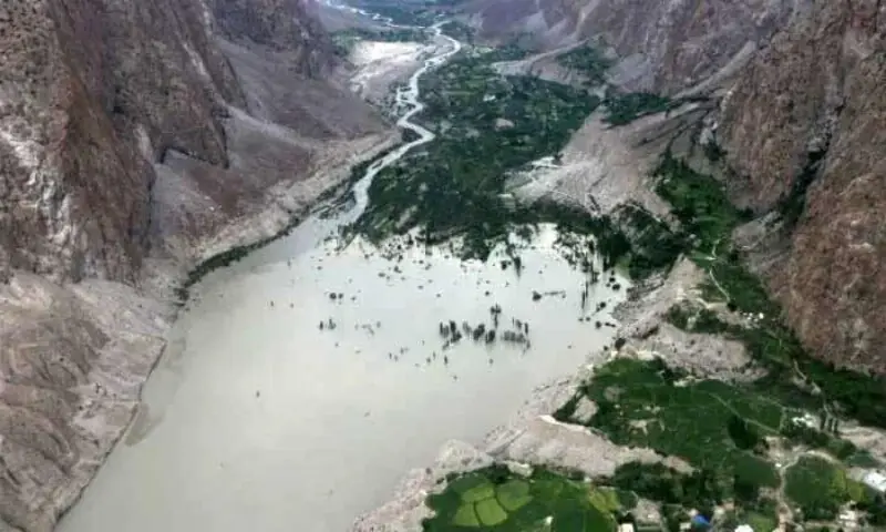 Glacial flood fears in KP as heatwave accelerates melting