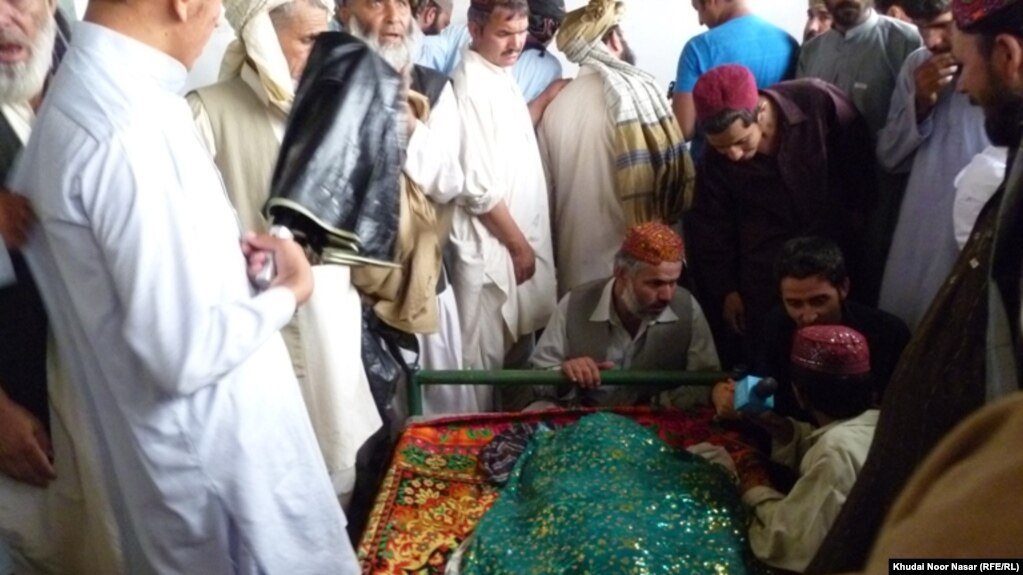 Quetta Man Kills Family, Attempts Suicide Quetta Man Kills Family, Attempts Suicide