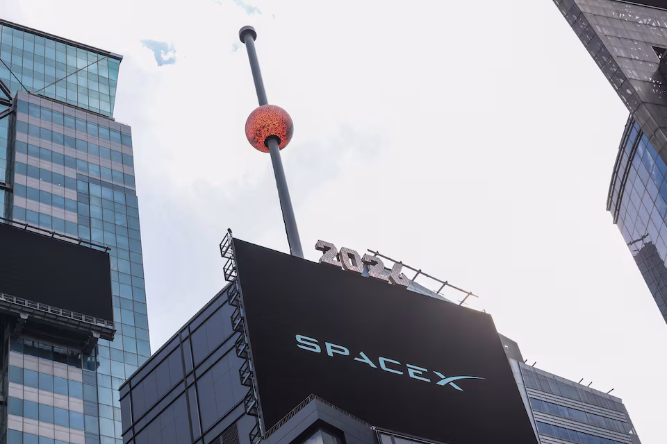 SpaceX Acquires AI Startup Cursor in Landmark $60 Billion All-Stock Deal Announcement SpaceX Acquires AI Startup Cursor in Landmark $60 Billion All-Stock Deal Announcement