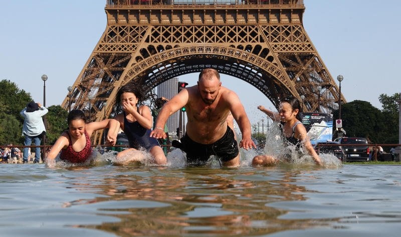 Forty People Drown in France as Europe Faces Deadly Heatwave Forty People Drown in France as Europe Faces Deadly Heatwave