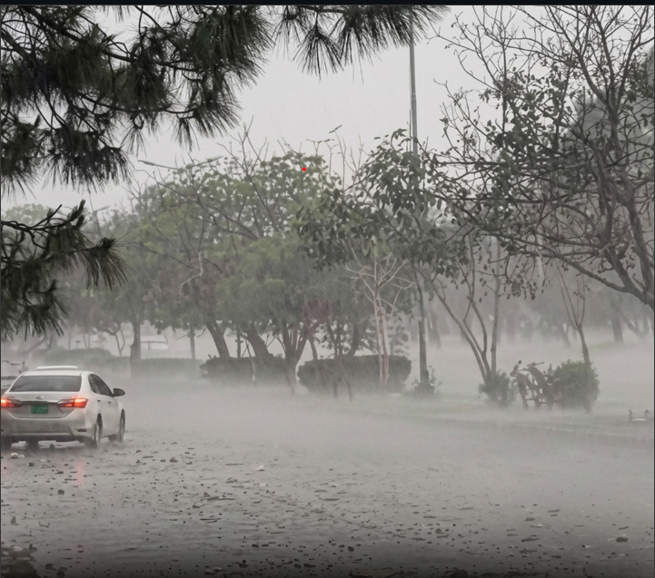 Pakistan Prepares for Heavy Rain and Hailstorms Pakistan Prepares for Heavy Rain and Hailstorms