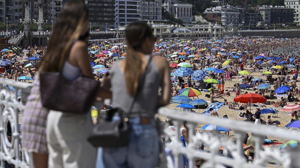 Europe Faces Relentless Heatwave as Temperatures Near 40°C, Triggering Warnings Across Continent