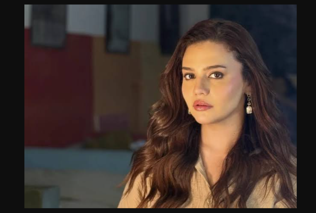 Zara Noor Abbas women vs women