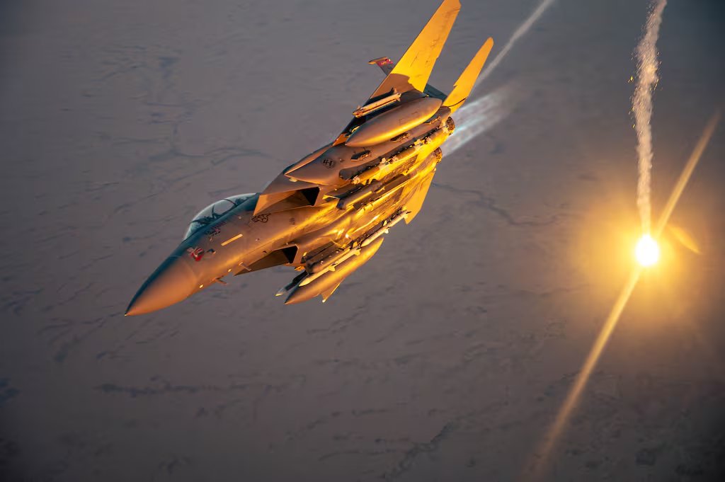 US Pilot Reports Unusual Iranian Drone Formation After Jet Was Shot Down April 2026 on Iranian soil