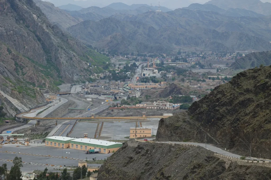 Taliban Alleges Civilian Deaths After Pakistani Air Strikes in Eastern Afghanistan