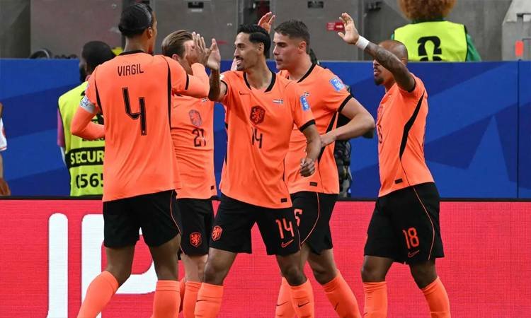Netherlands Crush Sweden 5-1 to Move Closer to World Cup Knockout Stage Netherlands Crush Sweden 5-1 to Move Closer to World Cup Knockout Stage