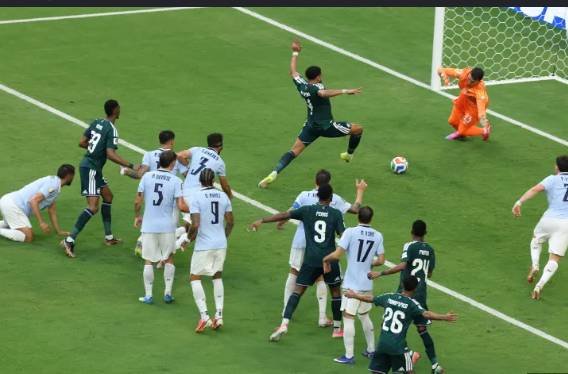 Uruguay Held by Saudi Arabia as Group H Stays Wide Open Uruguay Held by Saudi Arabia as Group H Stays Wide Open