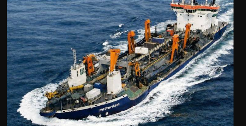 Deeper Channels, Bigger Ships: KGTL Dredging Project Reshapes Karachi Port’s Trade Future KGTL dredging project