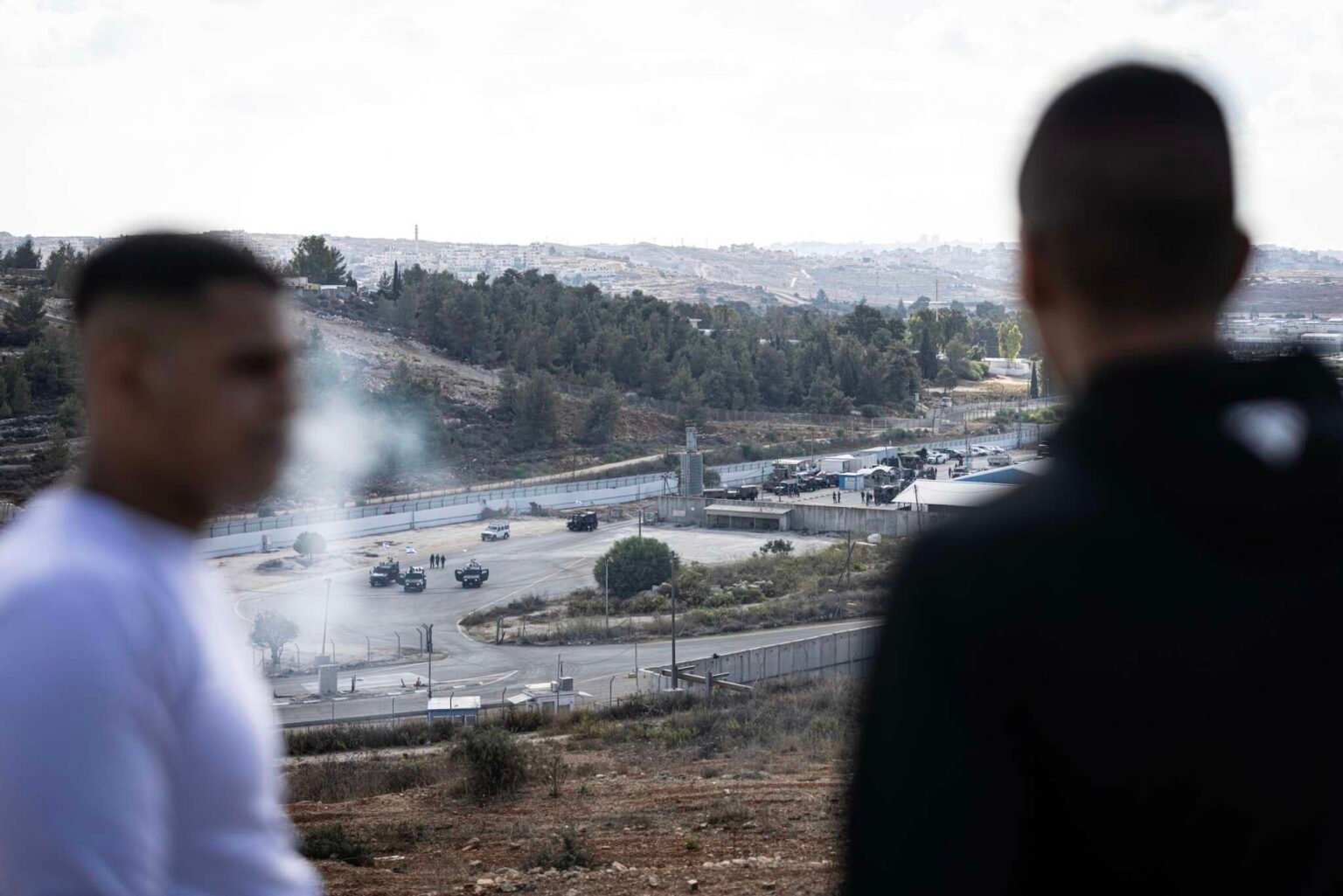 Exiled Palestinian Detainees Remain Separated From Families Exiled Palestinian Detainees Remain Separated From Families