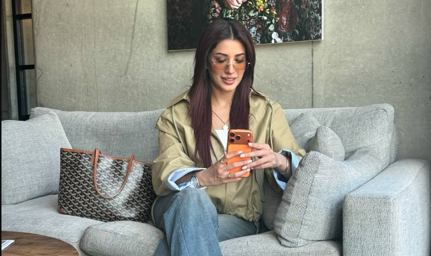 Mehwish Hayat’s Soft Girl Era Delights Fans Worldwide Mehwish Hayat's Soft Girl Era Delights Fans Worldwide