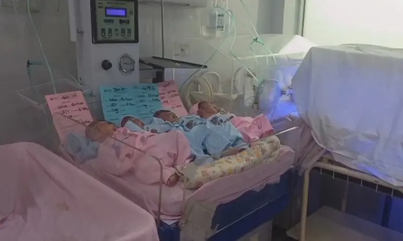 Woman Gives Birth To Quadruplets In Toba Tek Singh Hospital Woman Gives Birth To Quadruplets In Toba Tek Singh Hospital