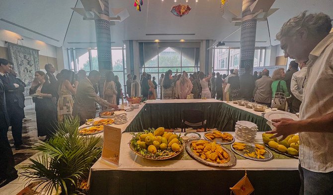 Pakistan Embassy Hosts Annual Mango Festival In Washington Pakistan Embassy Hosts Annual Mango Festival In Washington