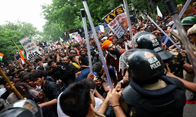 India Youth Group Vows to Continue Protest After Delhi Clashes Injure 180