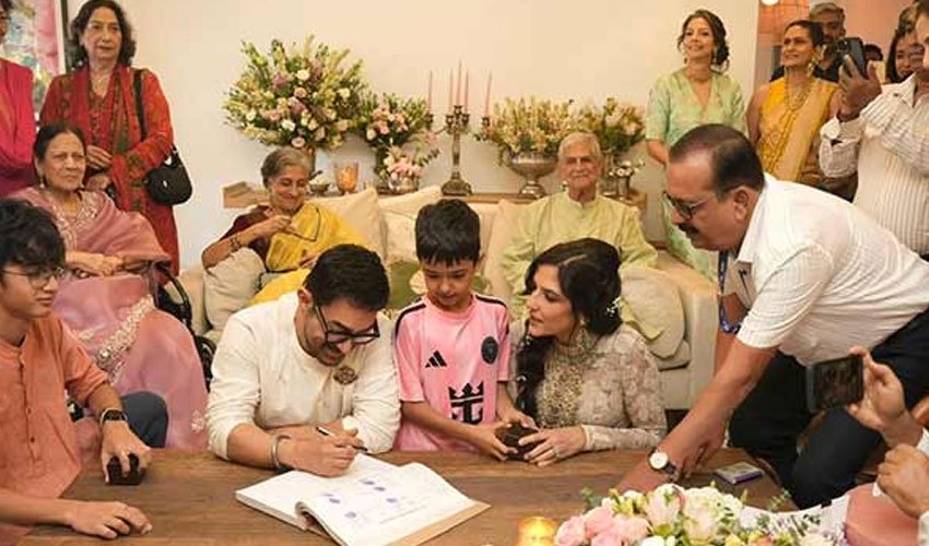 Aamir Khan and Gauri Spratt’s First Wedding Photo Wins Fans’ Attention
