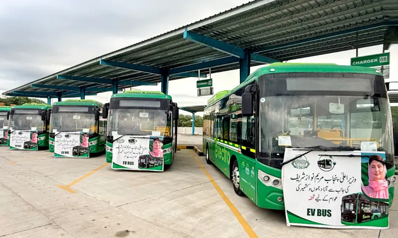 AJK Election Row Intensifies as Maryam’s Electric Buses Reach Muzaffarabad