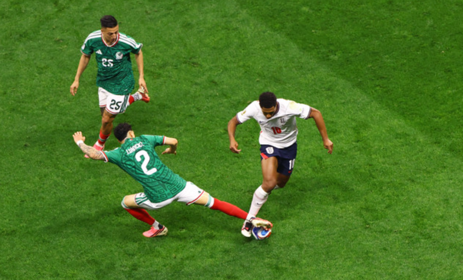 England Hold Off Mexico Despite Red Card to Reach FIFA World Cup Quarter-Finals England vs Mexico FIFA World Cup
