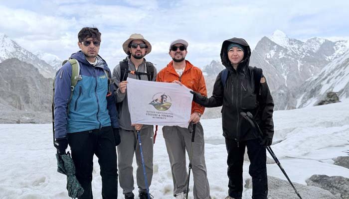 Pakistani Climbers Reopen Historic Hindu Kush Pass After 27 Years