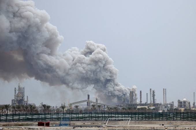 Iranian Attacks Damage Kuwait Oil Facility as Workers and Firefighters Suffer Injuries