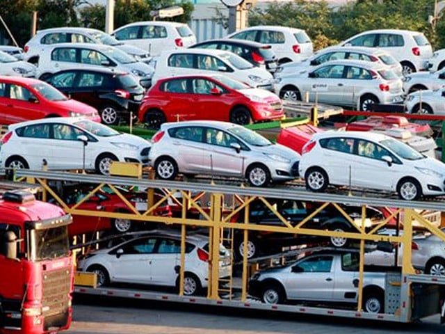 Pakistan Auto Loans Hit Record Rs382 Billion as Car Financing Accelerates