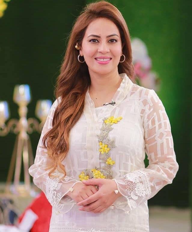 Farah Saadia Warns Tourists About Fruit Scam in Nathia Gali Farah Saadia Warns Tourists About Alleged Fruit Scam in Nathia Gali