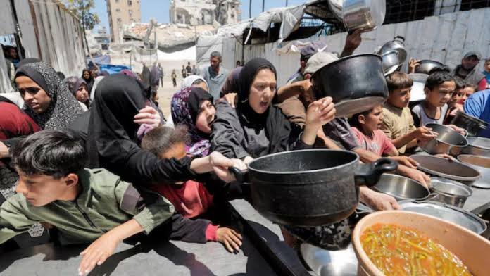 Gaza Aid Faces Deeper Cuts as WFP Funding Crisis Threatens Millions