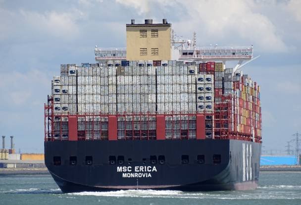 Karachi Port welcomes one of the world’s largest container ships, strengthening regional trade role