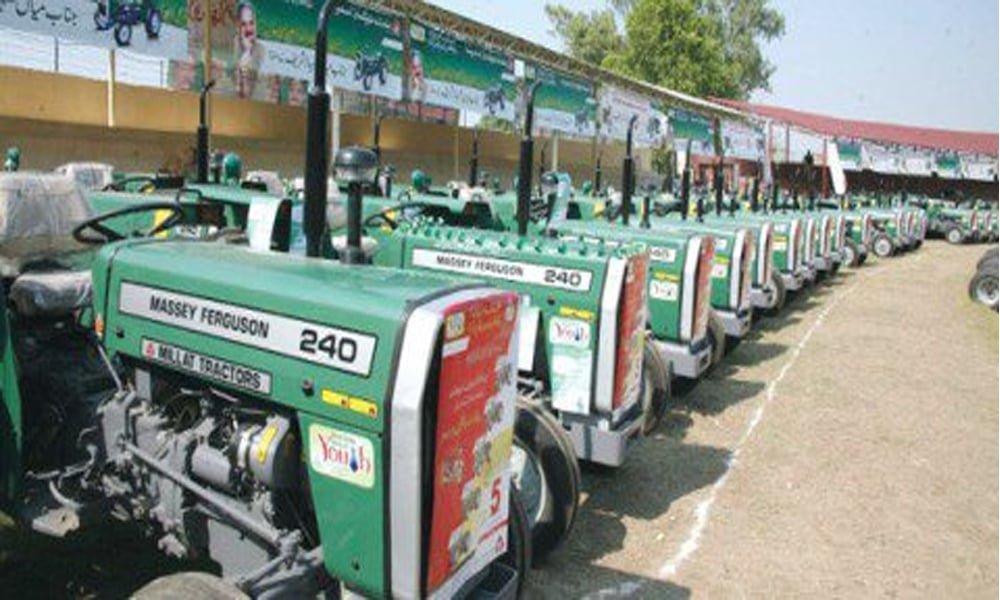 Punjab to Distribute 50,000 Tractors Among Farmers, Says CM Maryam Nawaz 50,000 tractors for farmers in Punjab