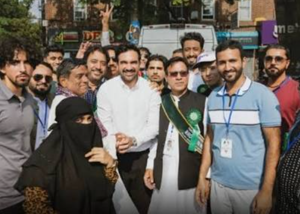 New York Mayor Joins Pakistani Community Independence Event New York Mayor Joins Pakistani Community Independence Event