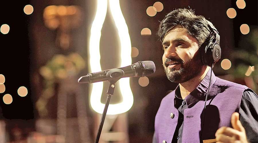 Abrar Ul Haq Shows Solidarity With PIMS Fire Victims by Postponing Concert
