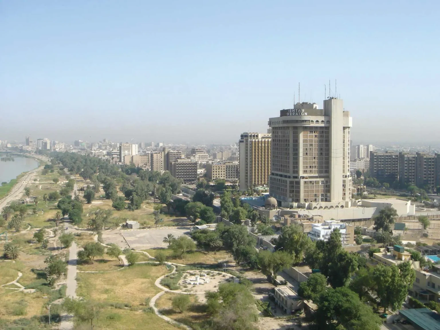 Iraq Faces Salary Delays as Oil Export Crisis Strains State Finances
