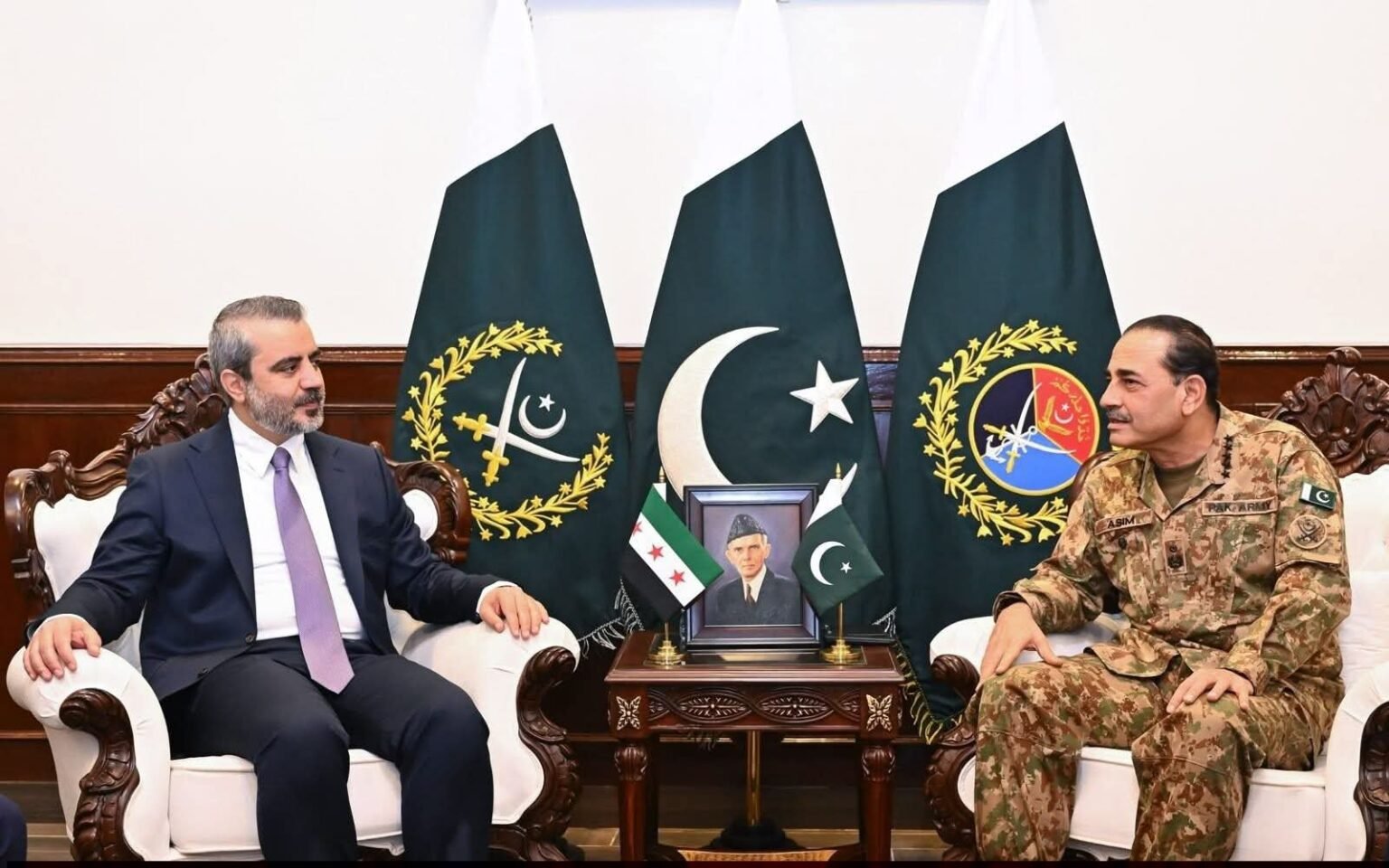 Syrian Foreign Minister Meets Field Marshal Asim Munir, Discusses Defence and Regional Security