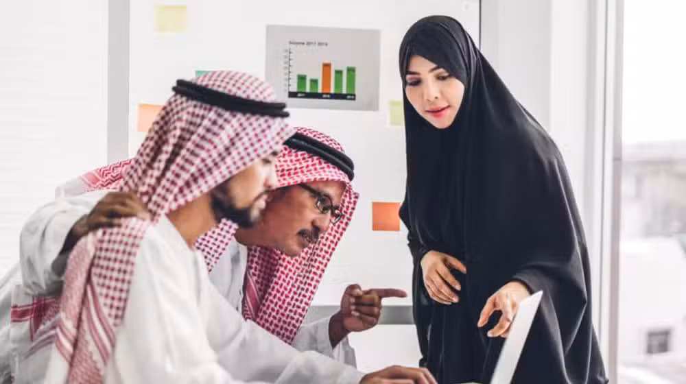 Saudi Arabia Launches Online Service for Transfer of Foreign Workers